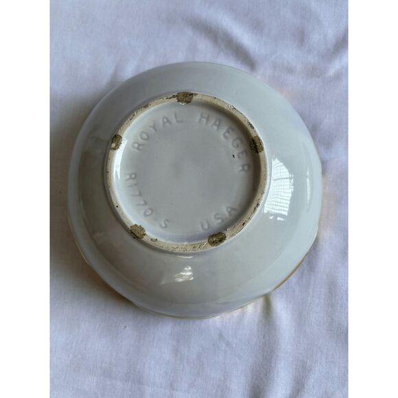 Vintage Royal Haeger USA Pottery. Mid Century Candy Dish, Gold Rimmed with Lid - Picture 10 of 10